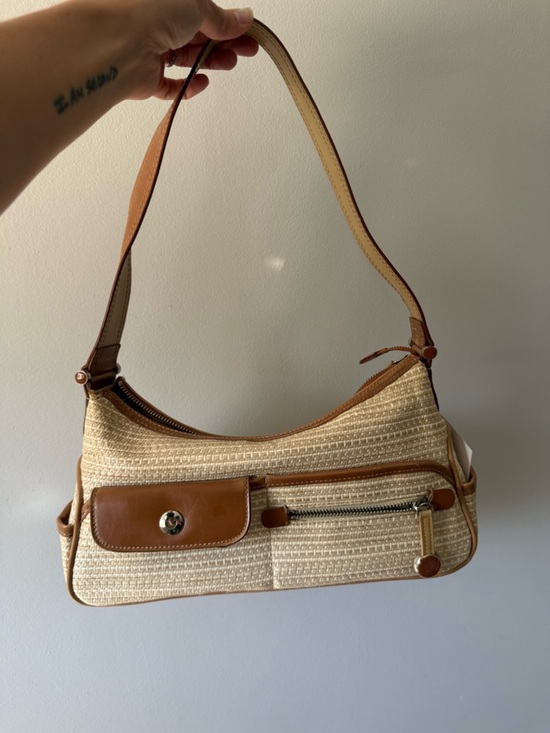 Liz Claiborne Handbags - VTG Liz Claiborne Woven Beige Tan Straw Shoulder Bag Brown Trim Grandma Core S M